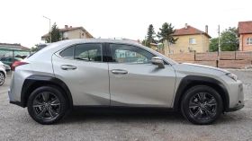 Lexus UX 250h 2.0 Hybrid 184 К.С. Executive 4Х4 ГАРАНЦИЯ ТМ АУТО, снимка 4