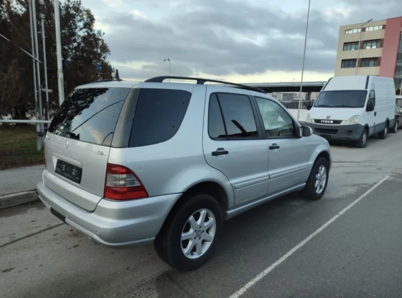 Mercedes-Benz ML 270, снимка 6 - Автомобили и джипове - 48913292