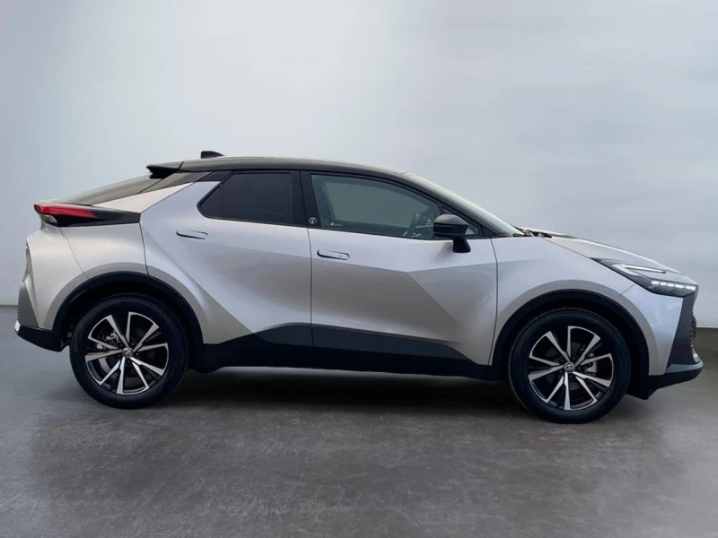 Toyota C-HR 2.0 4X2  TECH PAK ОЧАКВАН ВНОС 28 03 , снимка 5 - Автомобили и джипове - 49566650