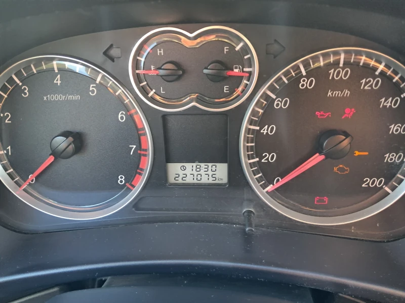 Great Wall Hover H5 2.4 газ/бензин, снимка 10 - Автомобили и джипове - 52371306