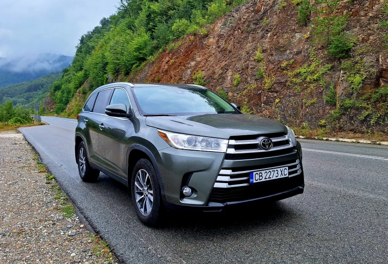 Toyota Highlander FACELIFT, снимка 8 - Автомобили и джипове - 52752173