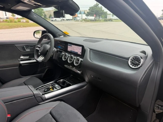 Mercedes-Benz GLA * AMG 35 * CARFAX * БЕЗ ЗАБЕЛЕЖКА, снимка 16 - Автомобили и джипове - 55931576