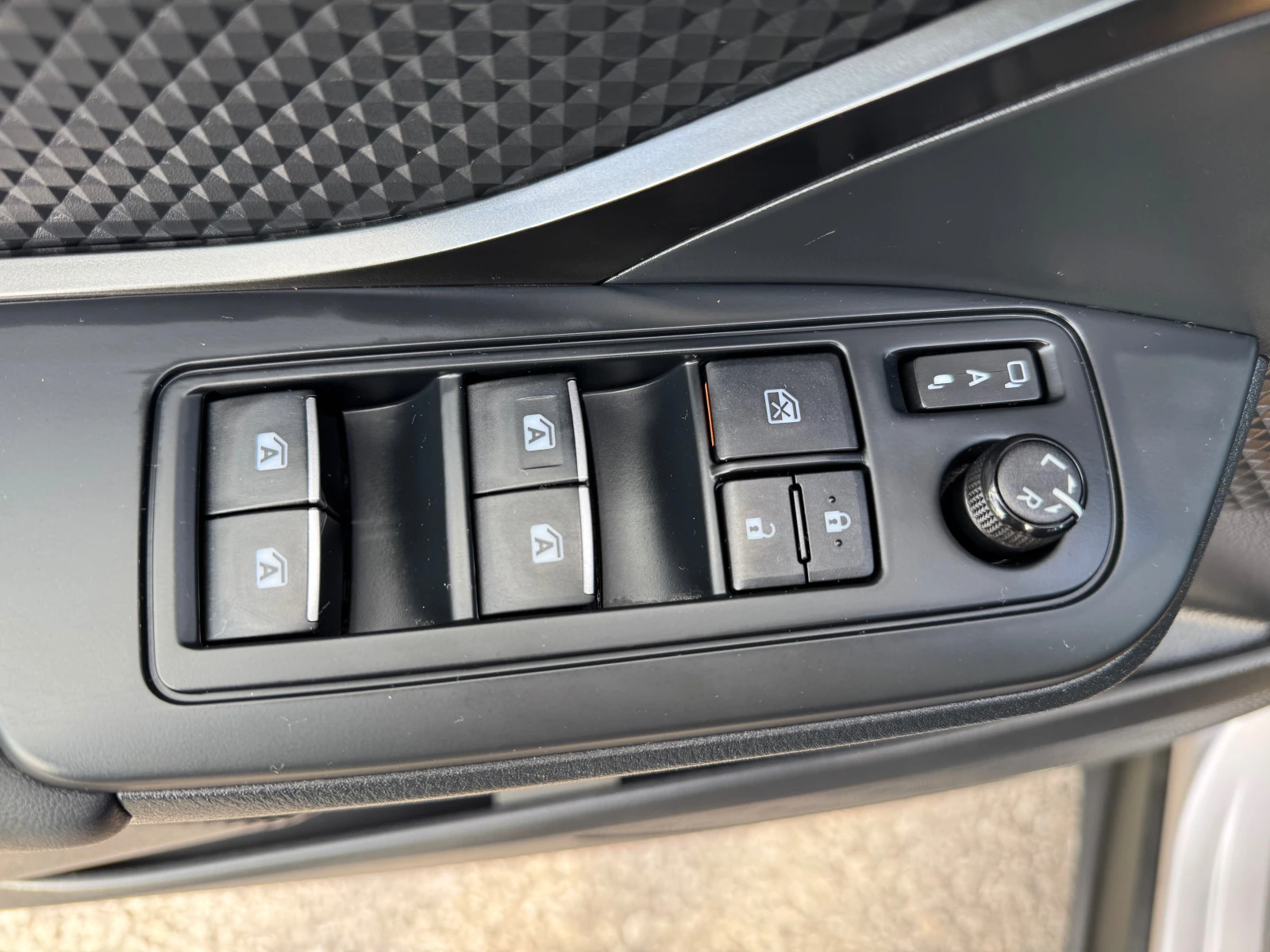 Toyota C-HR 1.8-HYBRID-������ | Mobile.bg � ����������� 14