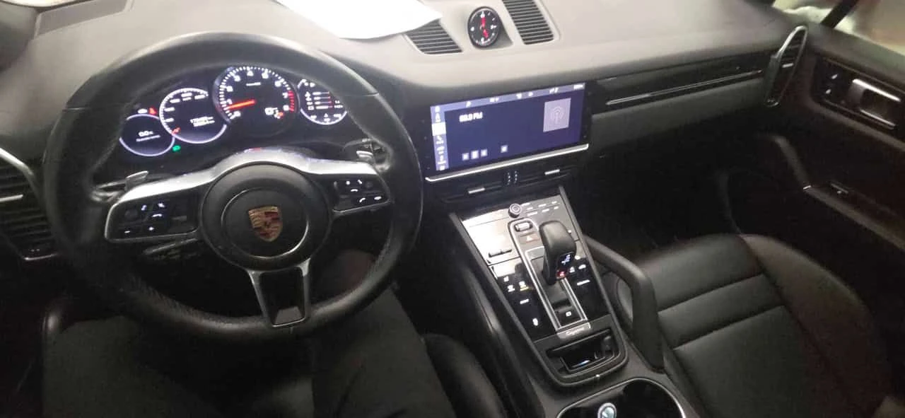 Porsche Cayenne * AWD * CARFAX * ПОДГРЕВИ * ЕЛ СЕДАЛКИ* ПАМЕТ - изображение 9