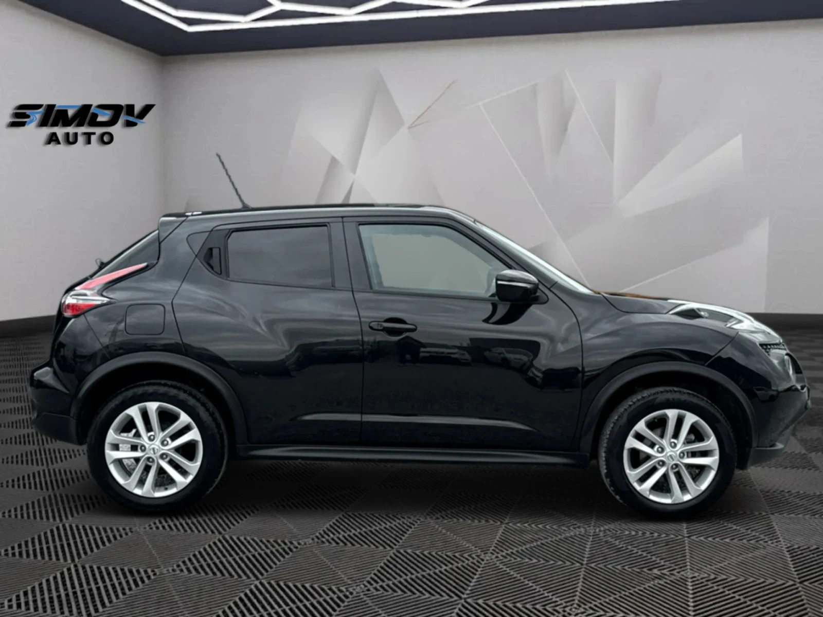Nissan Juke FACELIFT 1.2DIG-T KEYLESSGO НАВИГАЦИЯ КАМЕРА КОЖА, снимка 7 - Автомобили и джипове - 53914319