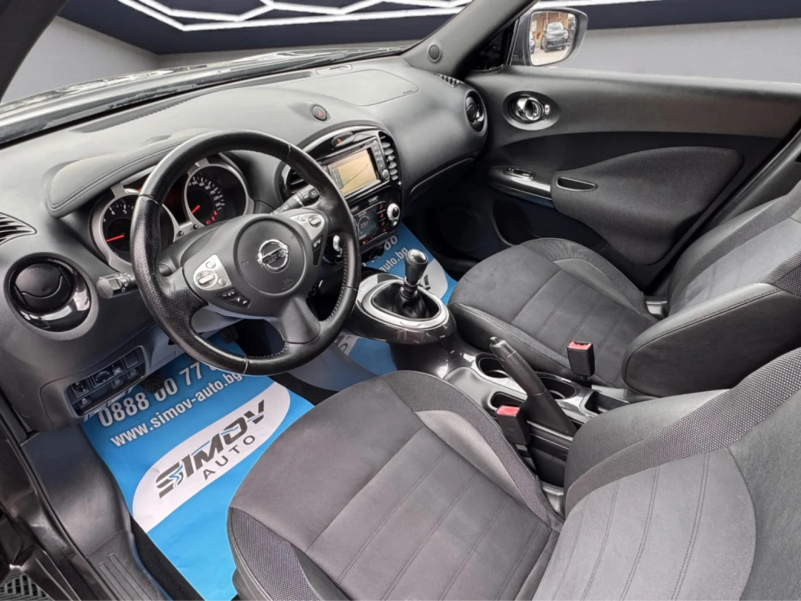 Nissan Juke FACELIFT 1.2DIG-T KEYLESSGO НАВИГАЦИЯ КАМЕРА КОЖА, снимка 8 - Автомобили и джипове - 53914319