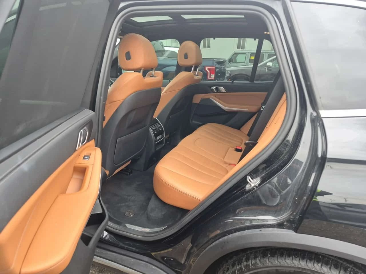 BMW X5 * XDRIVE40I * HEAD-UP* PANO* ПОДГРЕВИ* 2 КЛЮЧА* , снимка 12 - Автомобили и джипове - 54348760