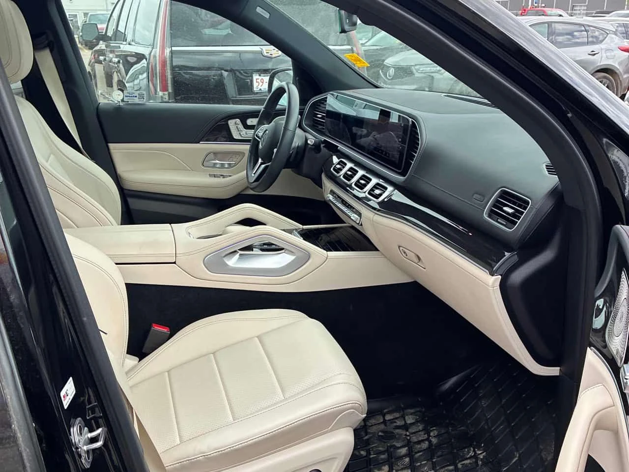 Mercedes-Benz GLE 350 BURMESTER/ПОДГРЕВИ/ПАНОРАМА/360 КАМЕРИ, снимка 13 - Автомобили и джипове - 54698359