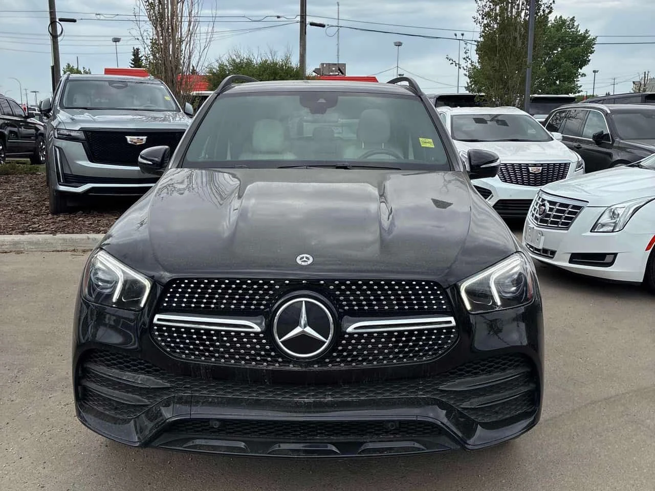 Mercedes-Benz GLE 350 BURMESTER/ПОДГРЕВИ/ПАНОРАМА/360 КАМЕРИ, снимка 2 - Автомобили и джипове - 54698359