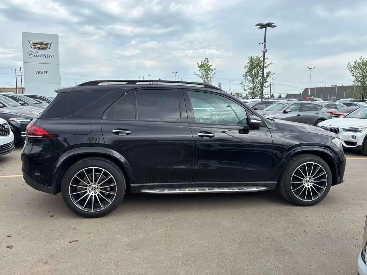 Mercedes-Benz GLE 350 BURMESTER/ПОДГРЕВИ/ПАНОРАМА/360 КАМЕРИ, снимка 4 - Автомобили и джипове - 54698359