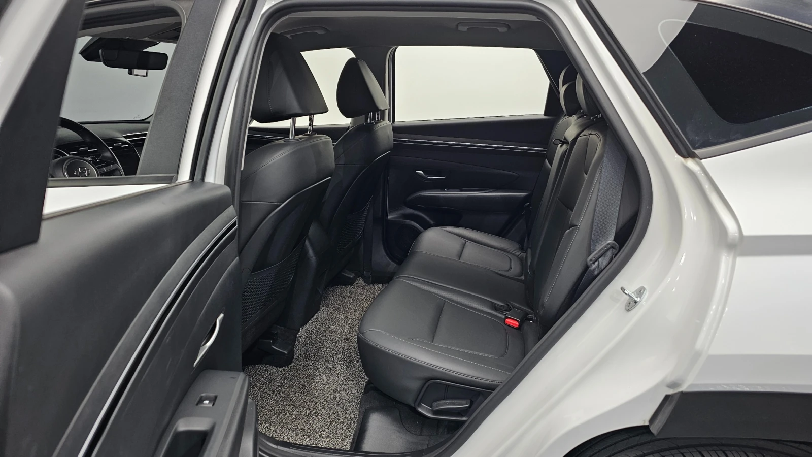 Hyundai Tucson 1.6 Turbo 2WD Modern| NAVI| КАМЕРА| ПОДГРЕВ ОБДУХВ, снимка 15 - Автомобили и джипове - 54803293