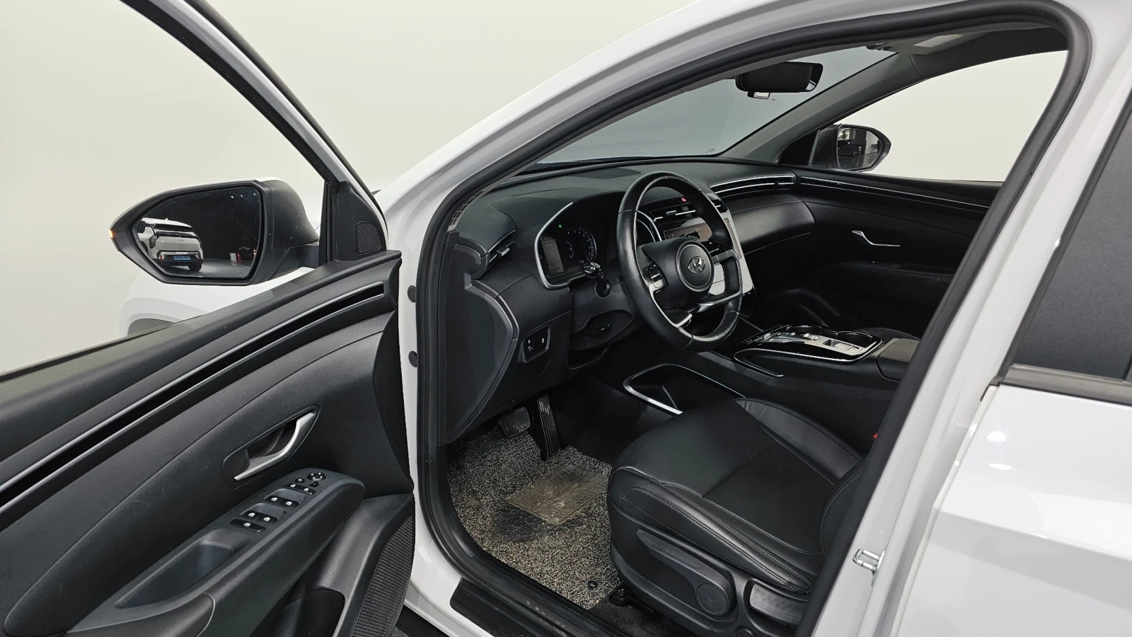 Hyundai Tucson 1.6 Turbo 2WD Modern| NAVI| КАМЕРА| ПОДГРЕВ ОБДУХВ, снимка 14 - Автомобили и джипове - 54803293