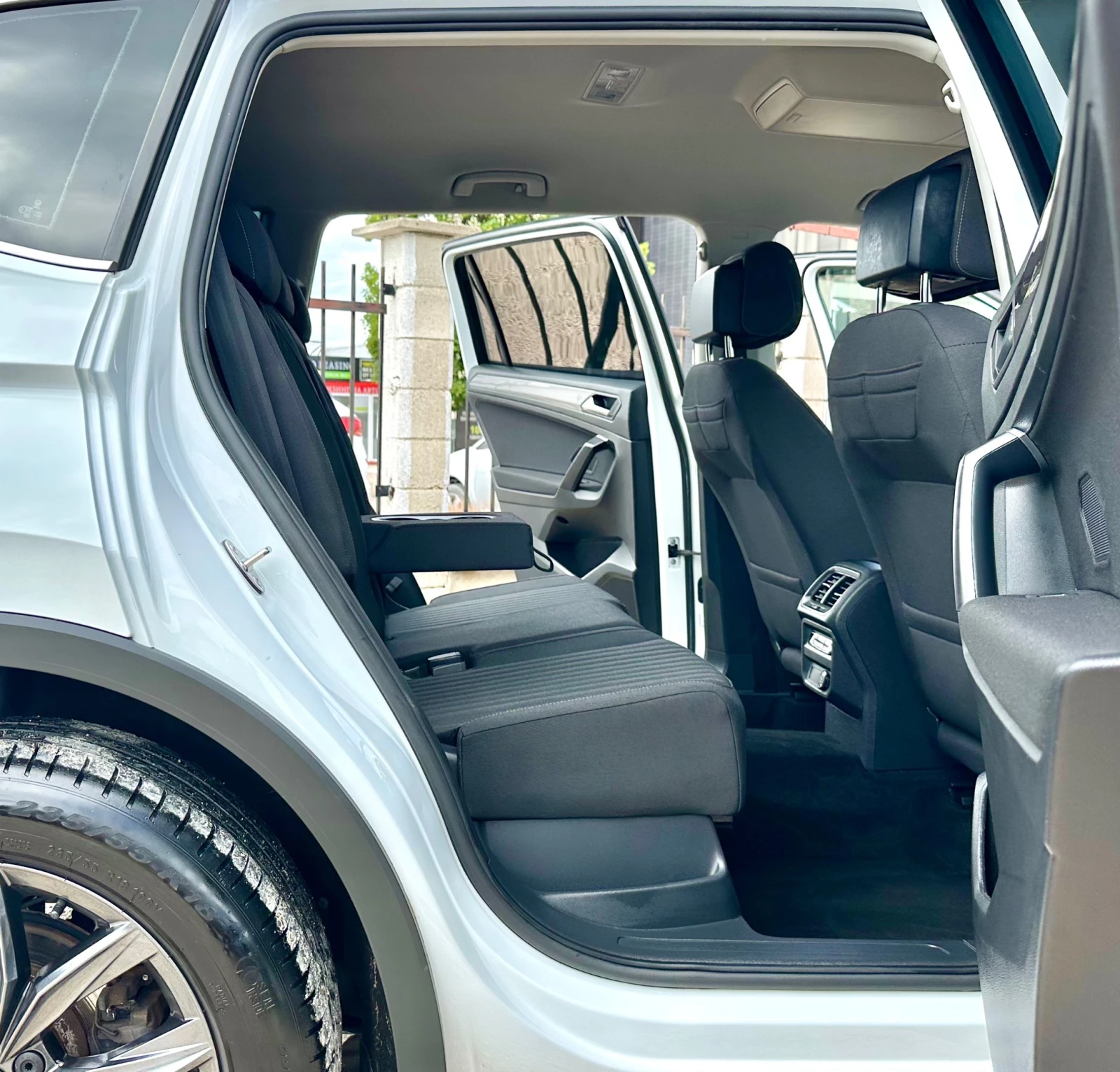 VW Tiguan 2.0TDI 200HP ALLSPACE 4-Motion | Mobile.bg � ����������� 13