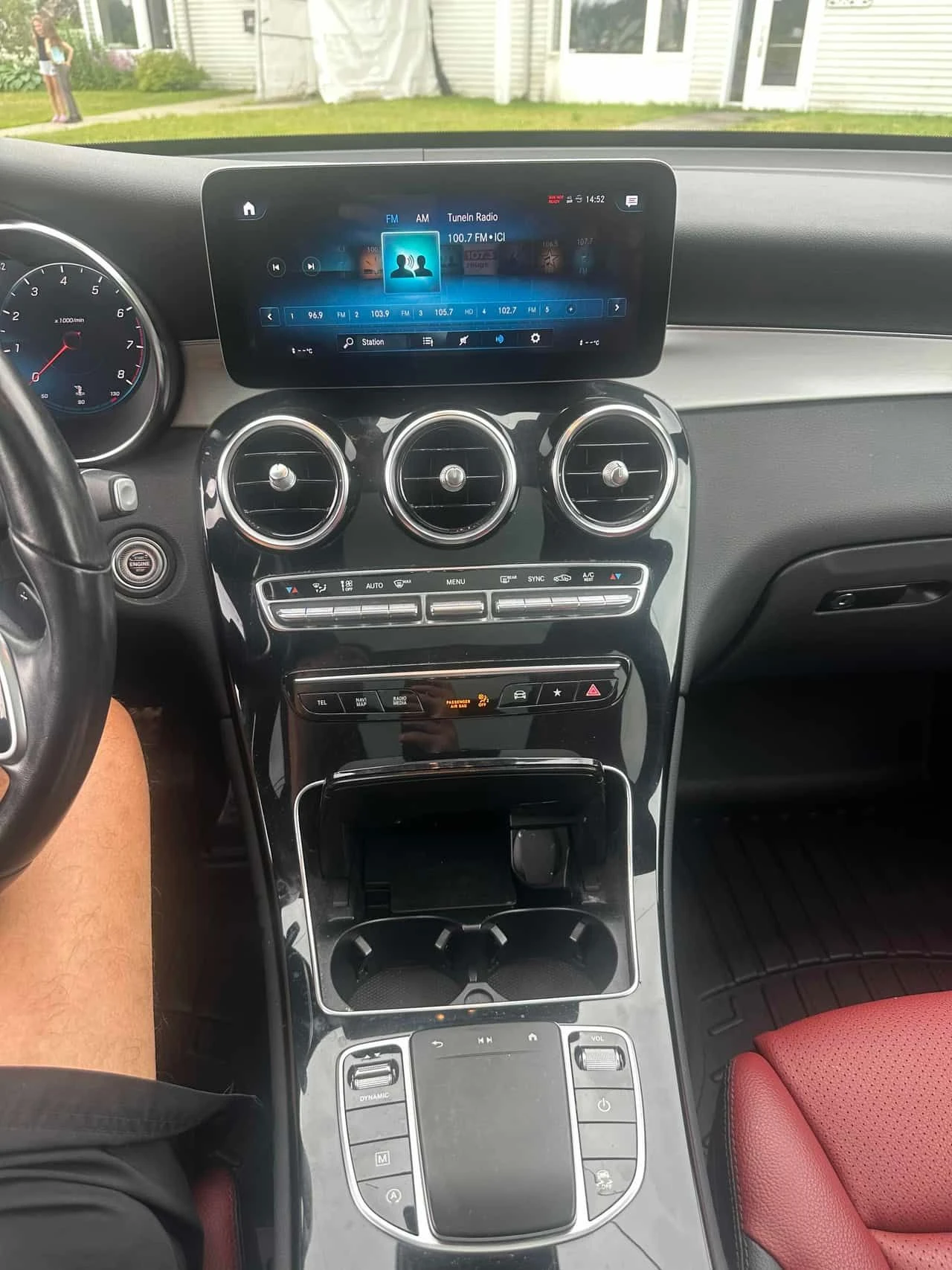 Mercedes-Benz GLC * 300 * CARFAX * ОПЦИЯ ЗА ФИНАНСИРАНЕ , снимка 8 - Автомобили и джипове - 55226822