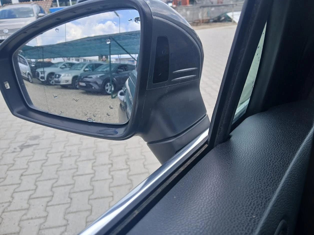VW Tiguan 2.0 TDI* R-Line* 4 Motion* Aвт.* Full* , снимка 13 - Автомобили и джипове - 55619078