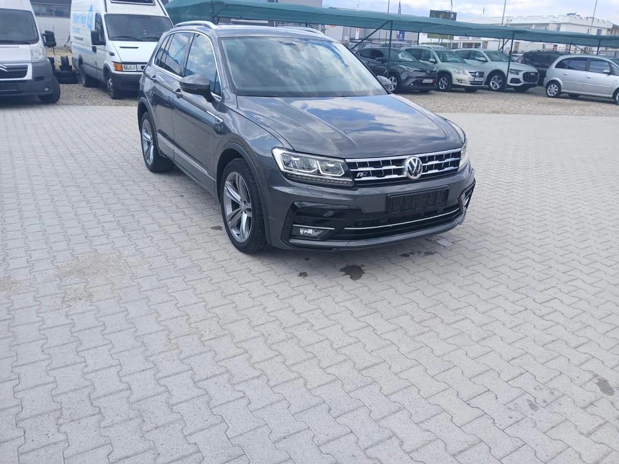 VW Tiguan 2.0 TDI* R-Line* 4 Motion* Aвт.* Full* , снимка 6 - Автомобили и джипове - 55619078