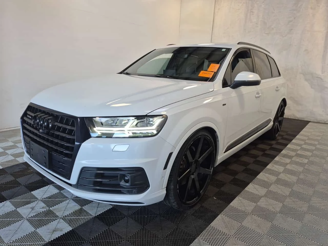Audi Q7 3.0T * TECHNIK * 7 МЕСТНА * CARFAX * 