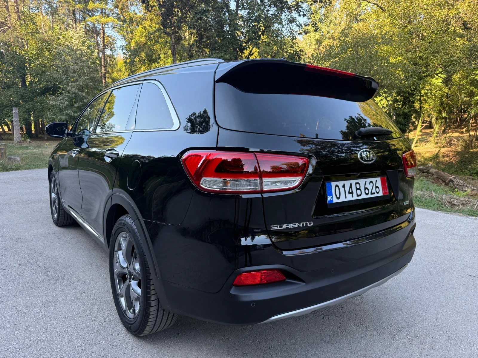 Kia Sorento 2.2 CRDI/ REBEL/PANORAMA/NAVI/4X4, снимка 6 - Автомобили и джипове - 55954057