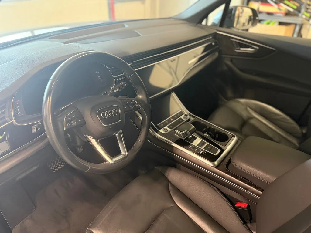 Audi Q7 3.0 55TFSI Quattro , снимка 7 - Автомобили и джипове - 56073975