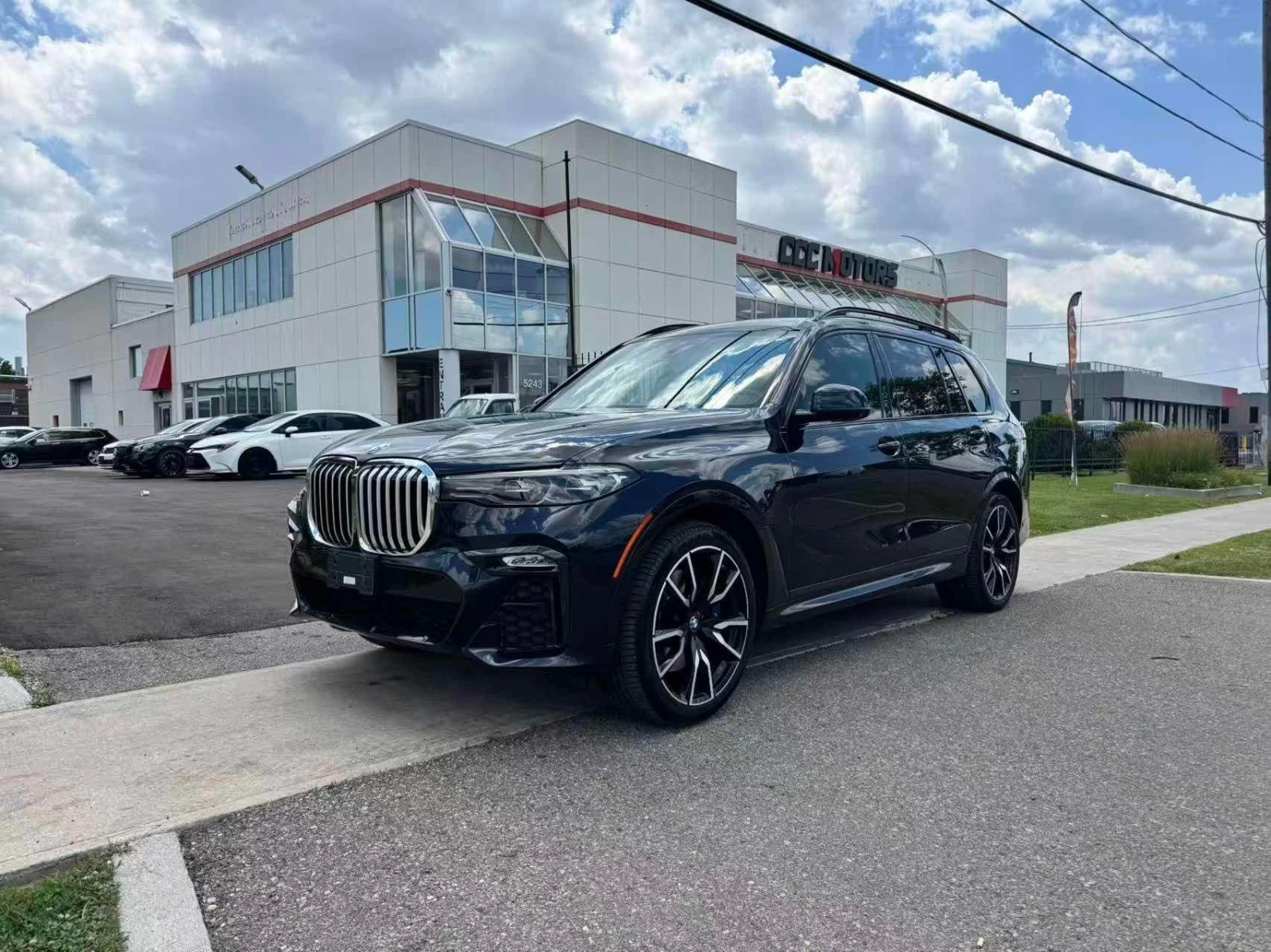 BMW X7 xDrive40i | CARFAX | АВТОФИНАНСИРАНЕ