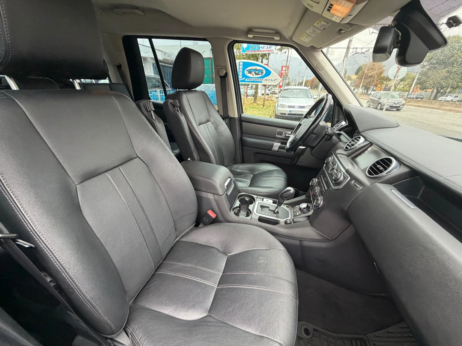 Land Rover Discovery 4, снимка 13 - Автомобили и джипове - 56703851