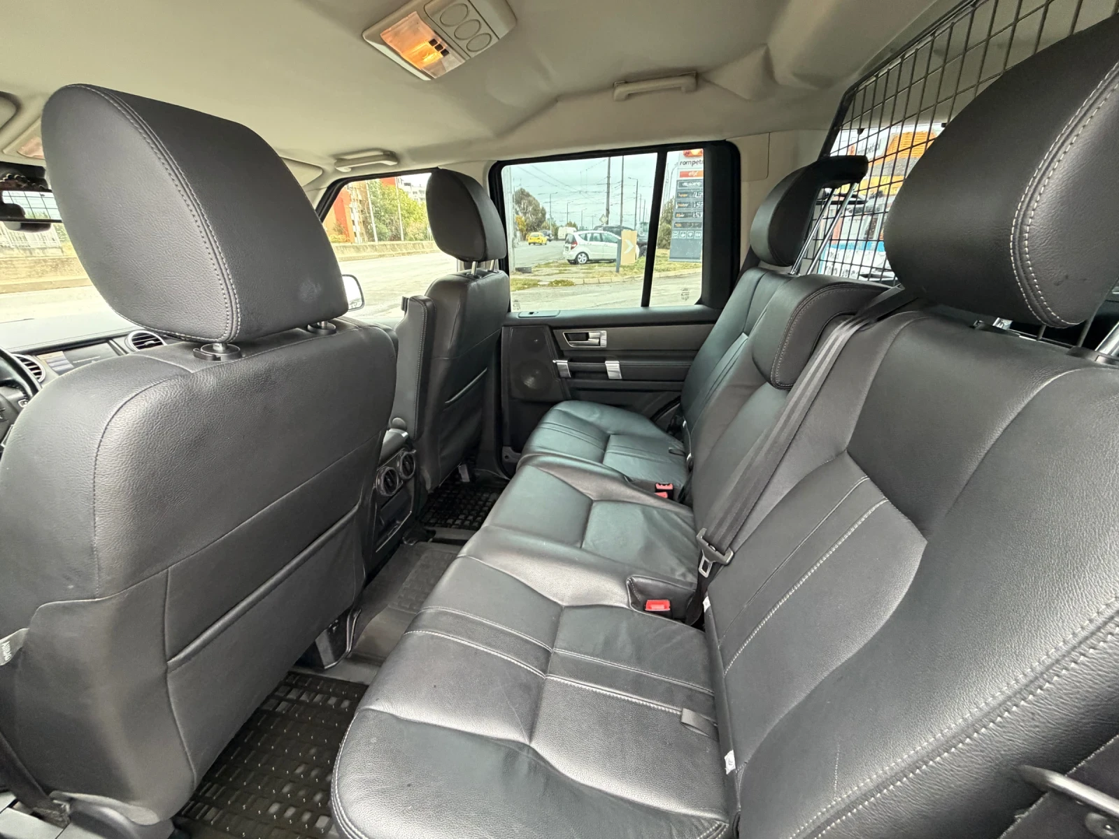 Land Rover Discovery 4, снимка 15 - Автомобили и джипове - 56703851