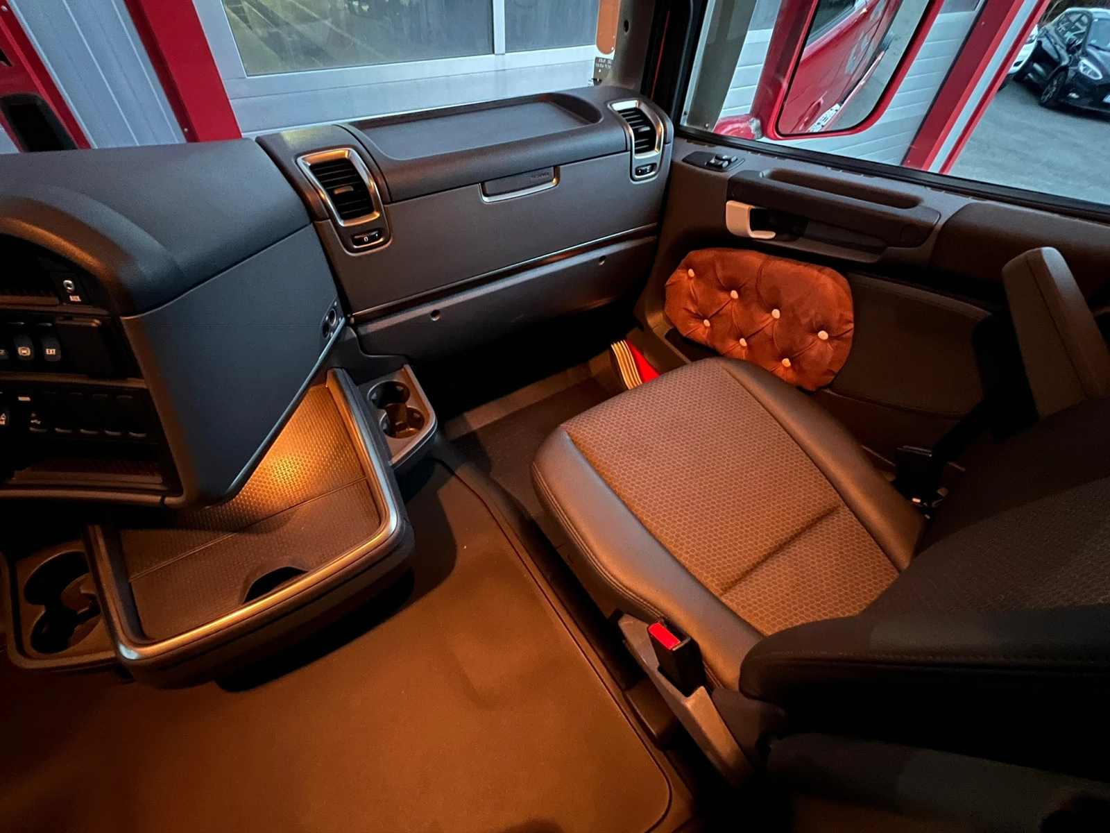 Scania Topline R 490 TOPLINE AUTOMATIK RETARDER NAVI !!! | Mobile.bg   13