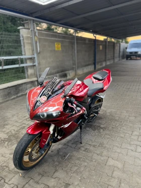 Yamaha YZF-R1, снимка 1