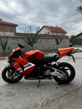 ������ Honda Cbr