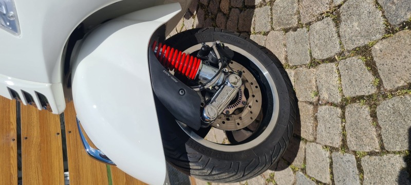 Vespa GTS 300 GTSsuper, снимка 14 - Мотоциклети и мототехника - 46249079