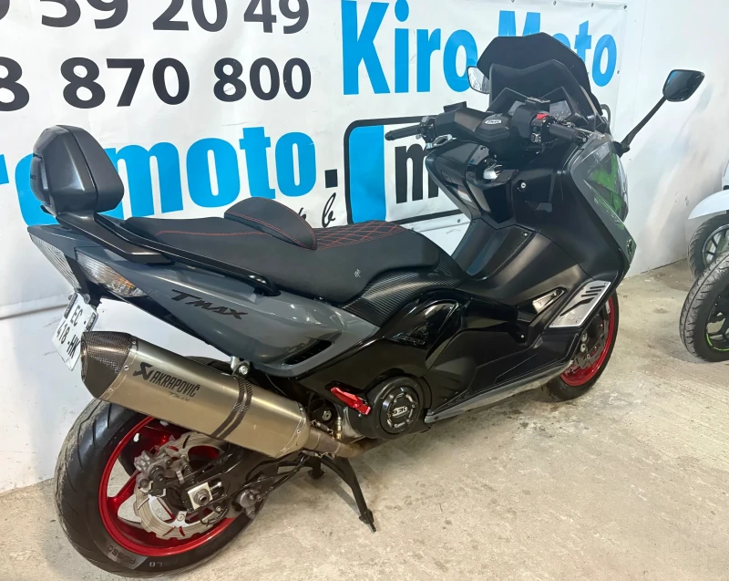 Yamaha T-max 530i ABS LED AKRAPOVIC KEYLESS, снимка 6 - Мотоциклети и мототехника - 52416667