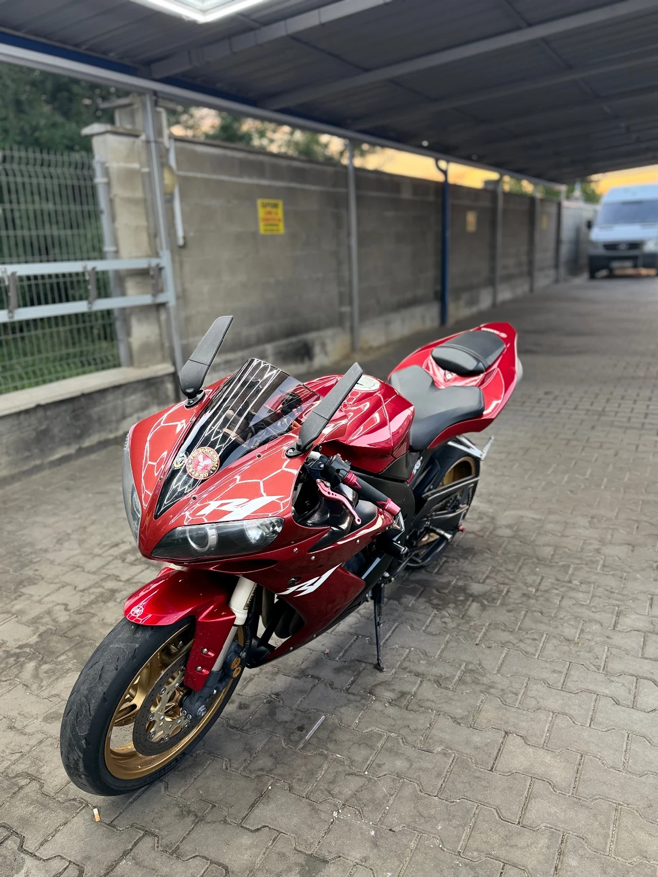 Yamaha YZF-R1