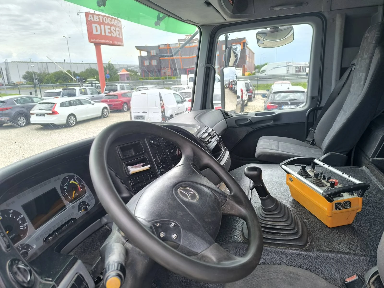 Бетон помпа Mercedes-Benz ACTROS 3341 JUNJIN JXR 38-4 - изображение 9