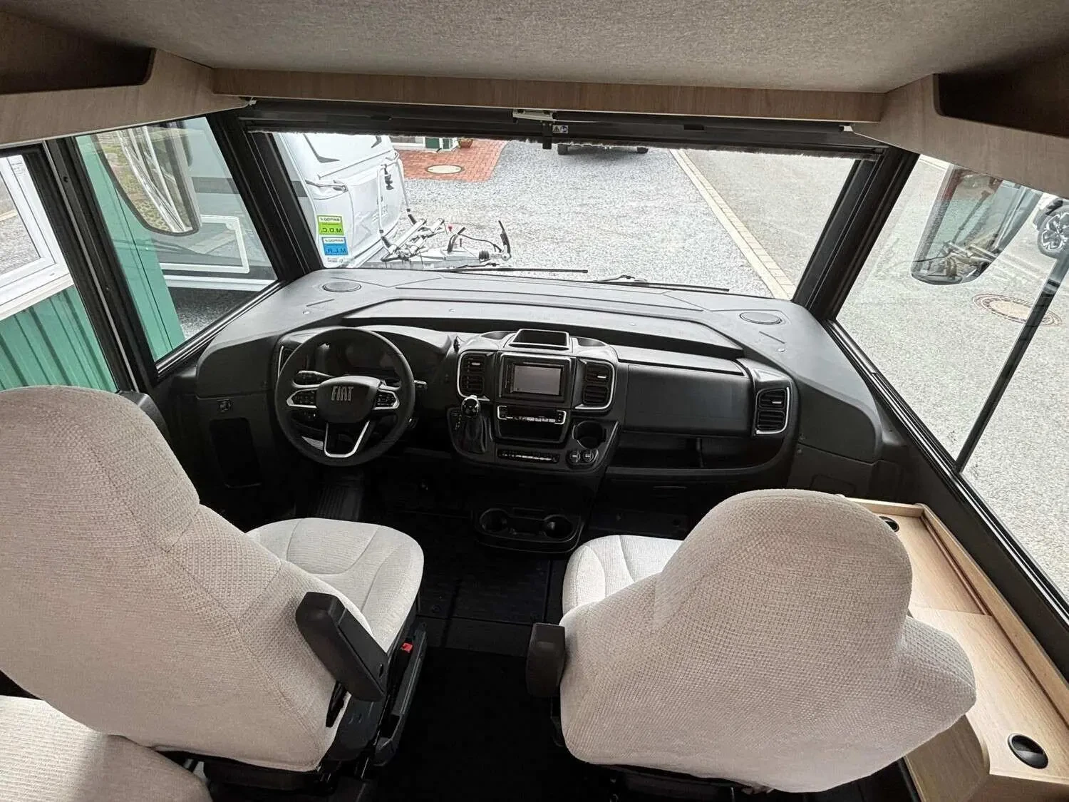 ������ ITINEO Famili JC740 FACE TO FACE 2027  | Mobile.bg � ����������� 8