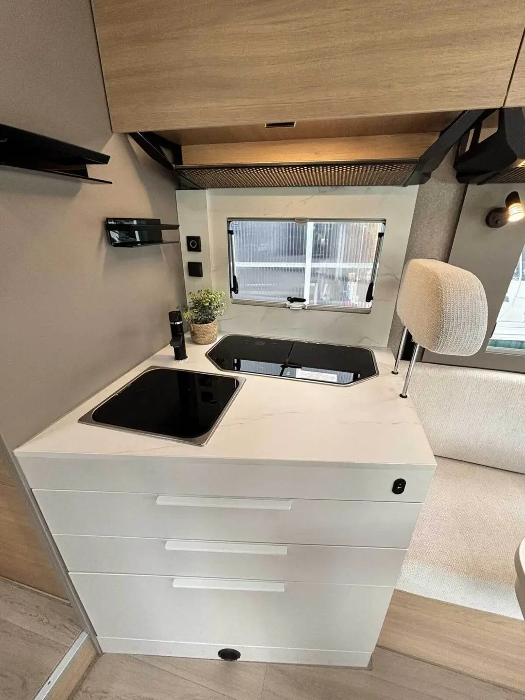 ������ ITINEO Famili JC740 FACE TO FACE 2027  | Mobile.bg � ����������� 5