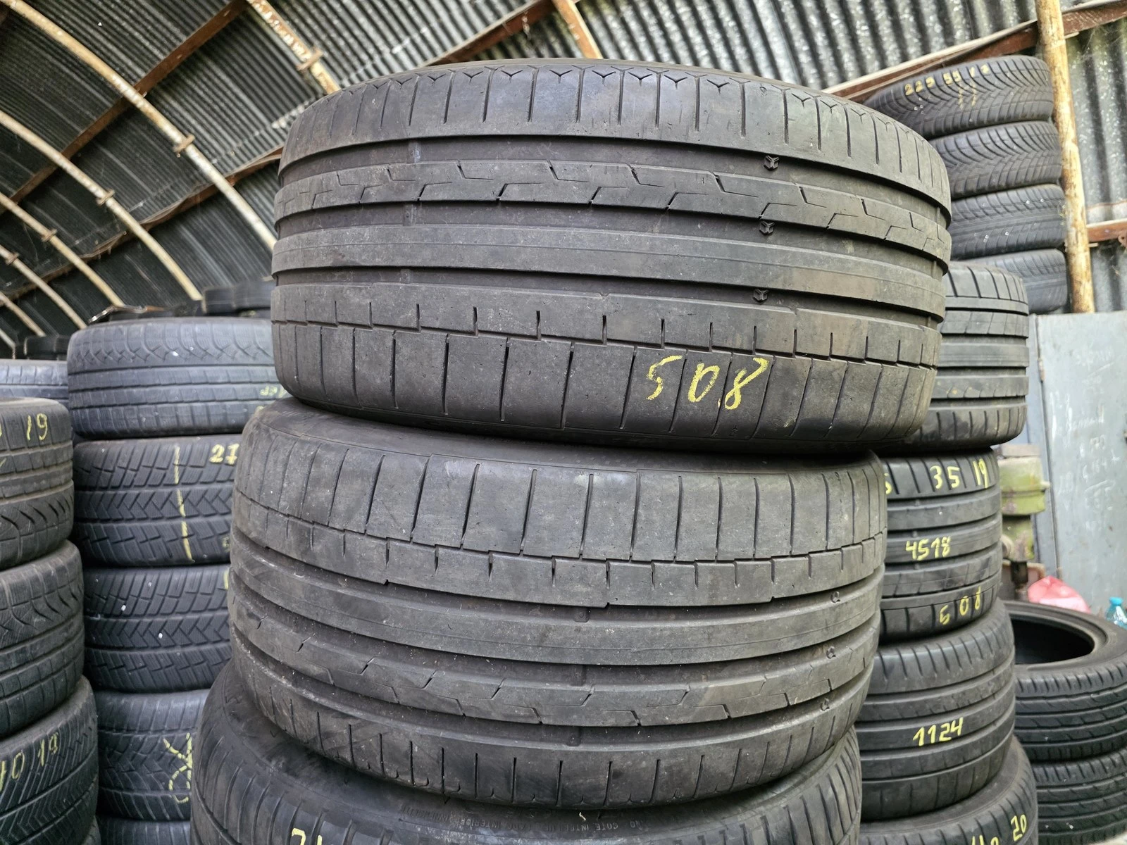 Гуми Летни 245/35R19, снимка 3 - Гуми и джанти - 56664452