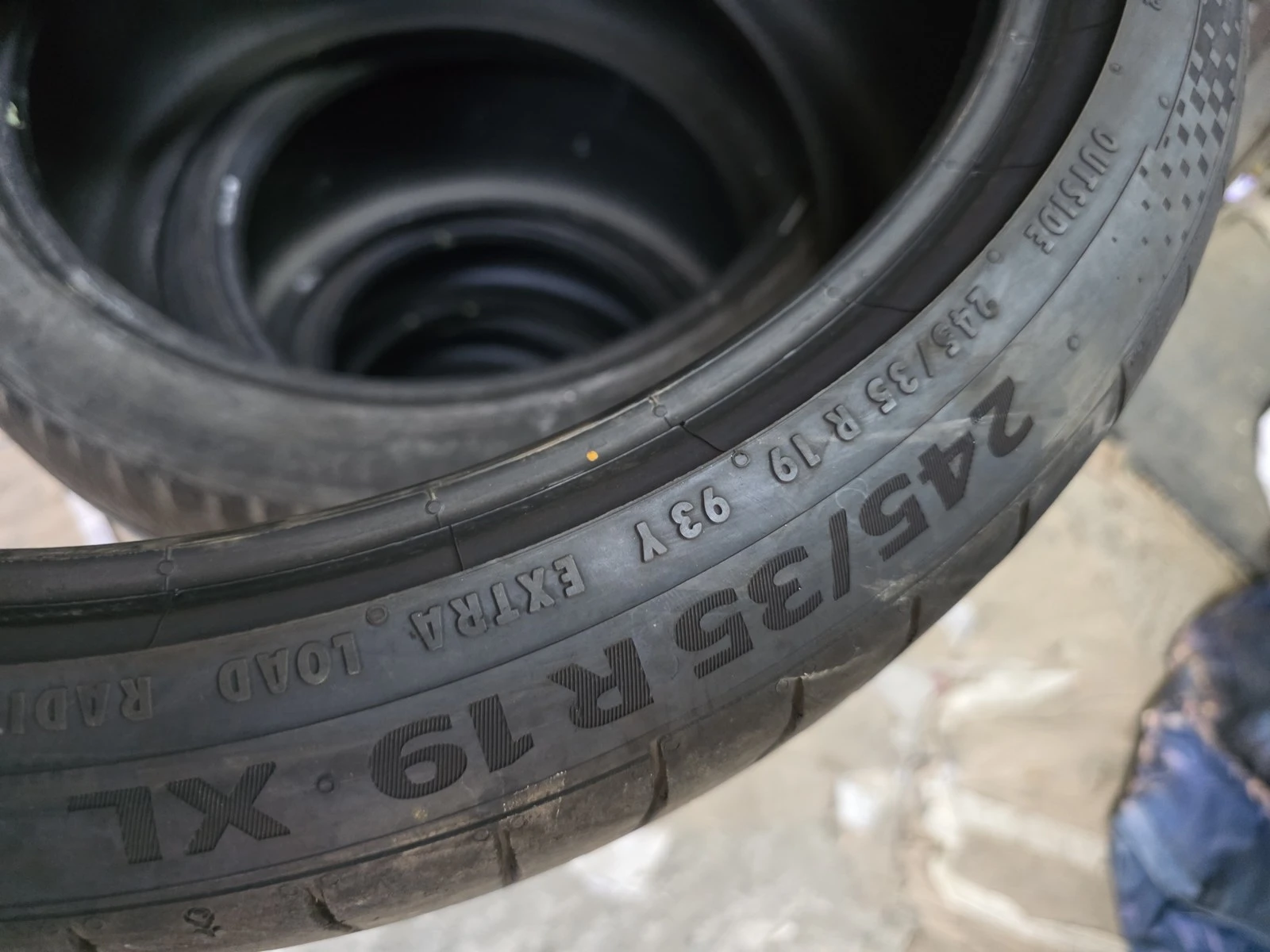 Гуми Летни 245/35R19, снимка 8 - Гуми и джанти - 56664452