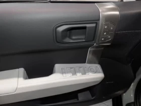 Kia EV3 GT-LINE/204HP/PANO/360/HUD/MEMO/H&K/393q, снимка 10
