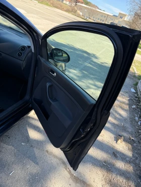 VW Golf Plus 1.9 TDI - 3500 € / 6845.40 лв. - 31277843 16