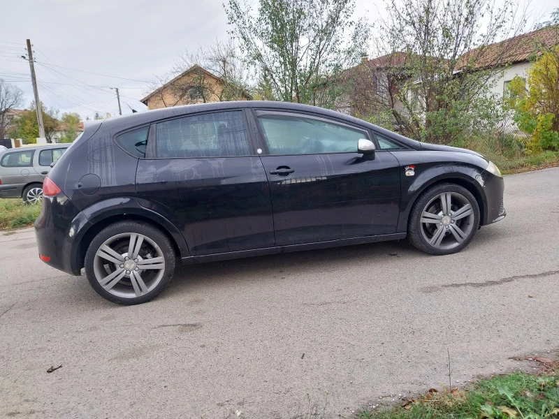 Seat Leon 2тди, снимка 3 - Автомобили и джипове - 47236383