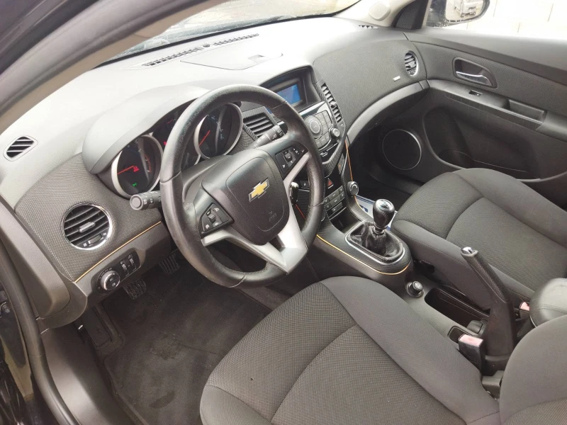 Chevrolet Cruze 1.6i* 120кс* , снимка 7 - Автомобили и джипове - 47313469