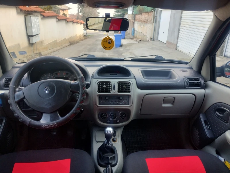 Renault Symbol 1.4, снимка 10 - Автомобили и джипове - 51184647