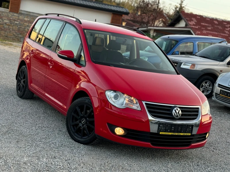 VW Touran 1.9TDI 105кс 6ск 7-места Facelift КЛИМАТРОНИК , снимка 1 - Автомобили и джипове - 47498694