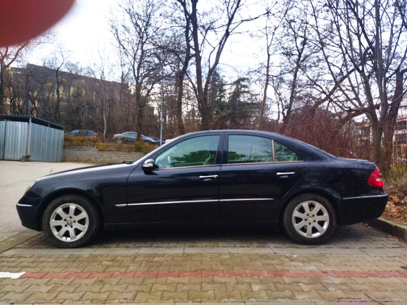 Mercedes-Benz E 270, снимка 5 - Автомобили и джипове - 48349588