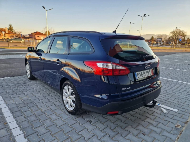 Ford Focus 1.6 / 105 к.с., снимка 5 - Автомобили и джипове - 48374359