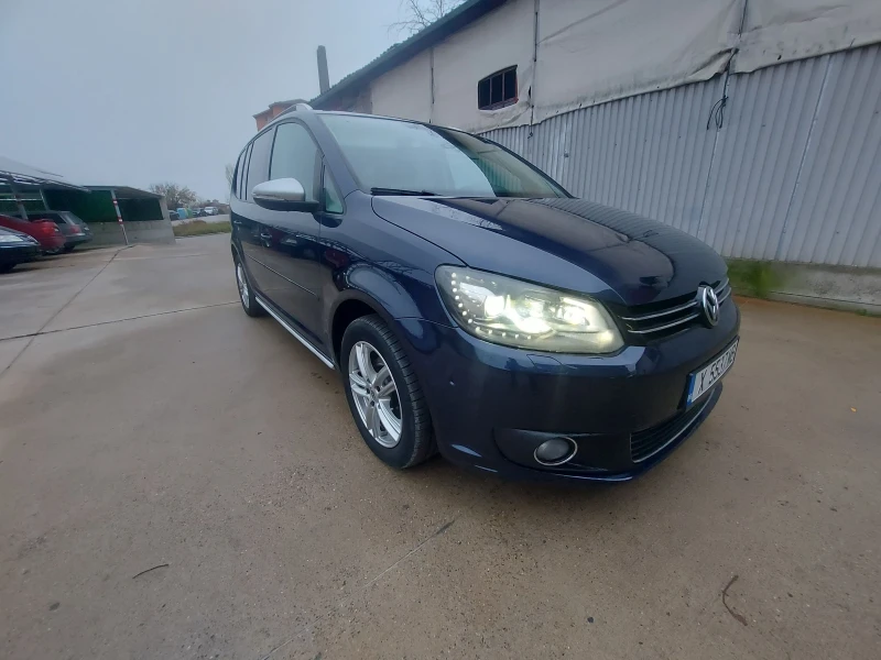 VW Touran 1.6 TDI, снимка 2 - Автомобили и джипове - 48419095