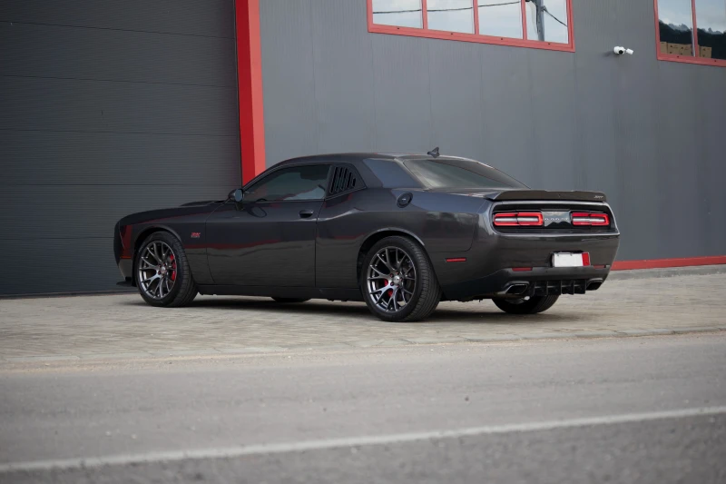 Dodge Challenger SRT 392 6.4 HEMI, снимка 8 - Автомобили и джипове - 48530960