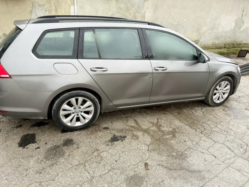 VW Golf 7 1.6tdi комби, снимка 3 - Автомобили и джипове - 48670697