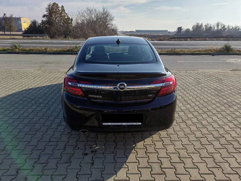 Opel Insignia 2.0 D, снимка 4 - Автомобили и джипове - 48825201