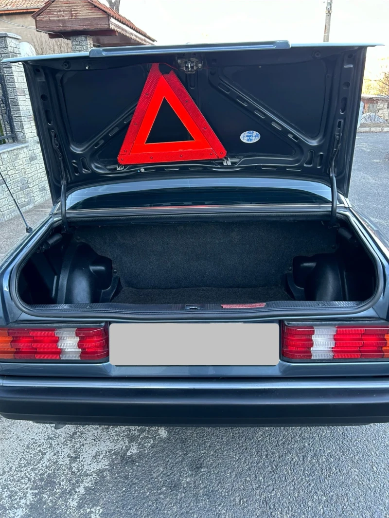 Mercedes-Benz 190 2.0 дизел, снимка 15 - Автомобили и джипове - 52870795